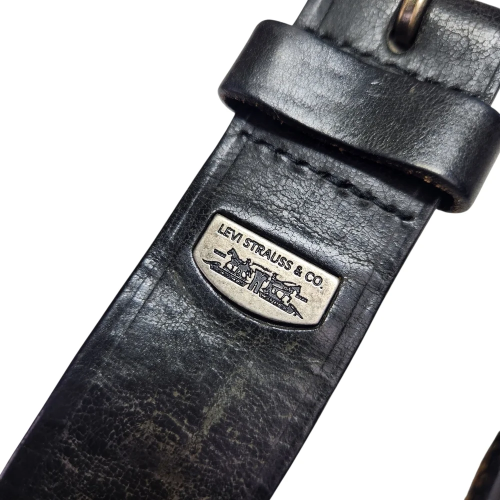 Levi Strauss & Co Leather Belt Size 40 Black Distressed Vintage Style Casual Men